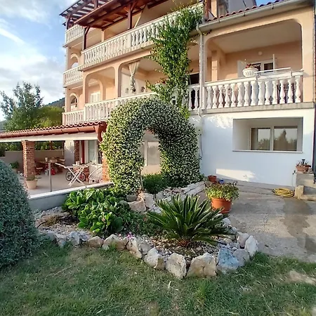 Panorama View Zeljko Scerbe Апартаменты Mundanije